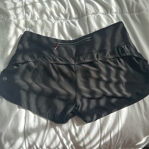 Size 6 Lulu Shorts